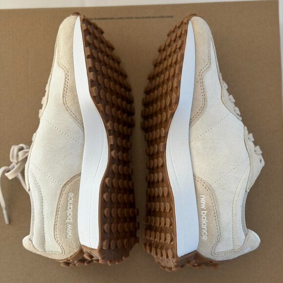 Figs New Balance 327 in Cream, Size 7.5 - Picture 10 of 12